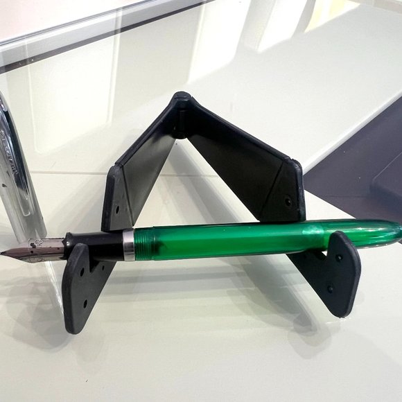 Sheaffer's Vintage Green Fountain Pen - Circa 1960's! - Picture 2 of 10